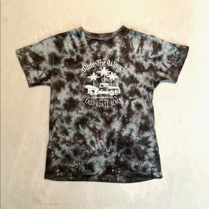 Alvin’s island beach t-shirt tie dye